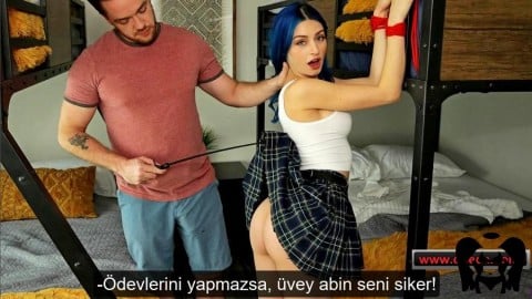 Komşu Sike Acıkmış Bir Kere Yiyim mi Diyor