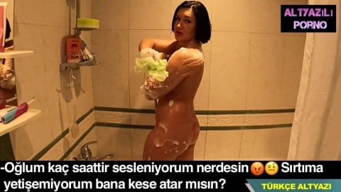 Üniversiteli Ev Arkadaşım Çok Azdığı İçin Benden Ona Sikimi Yalatmamı İstedi